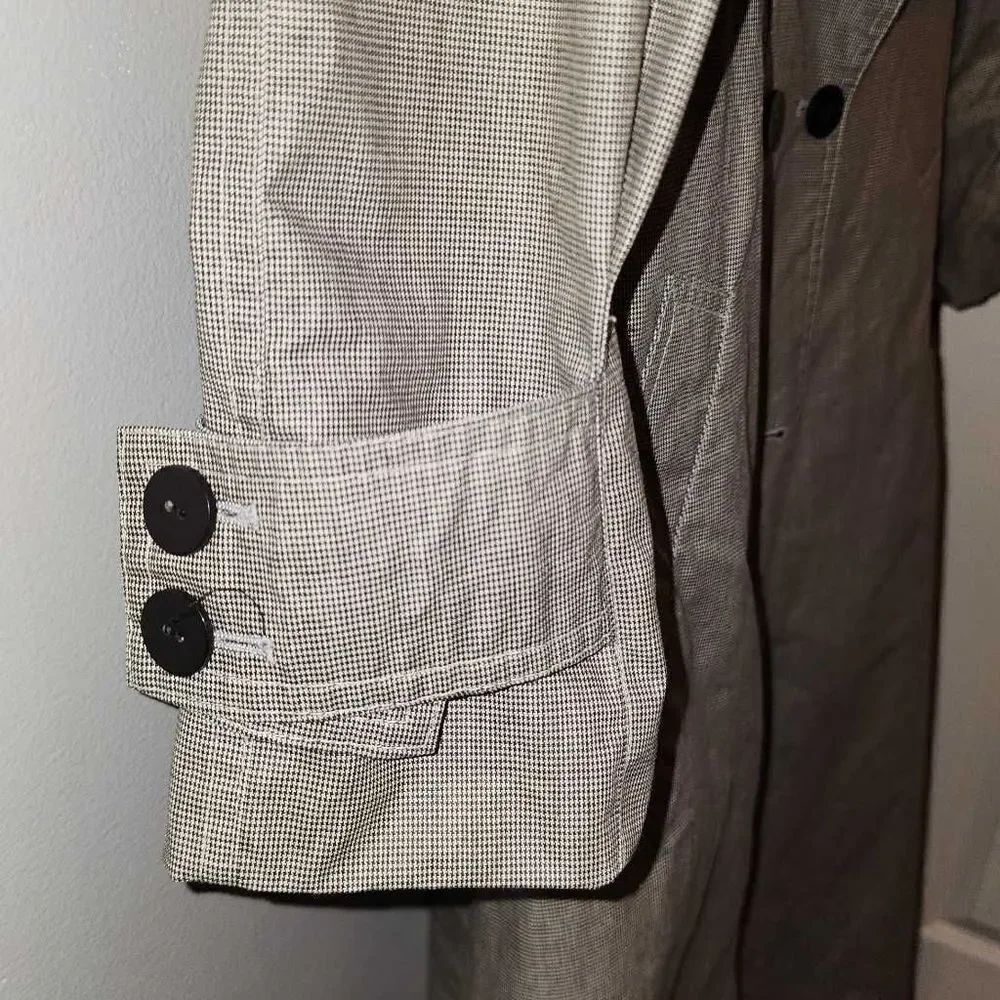 J. GALLERY Trenchcoat - Picture 5 of 7